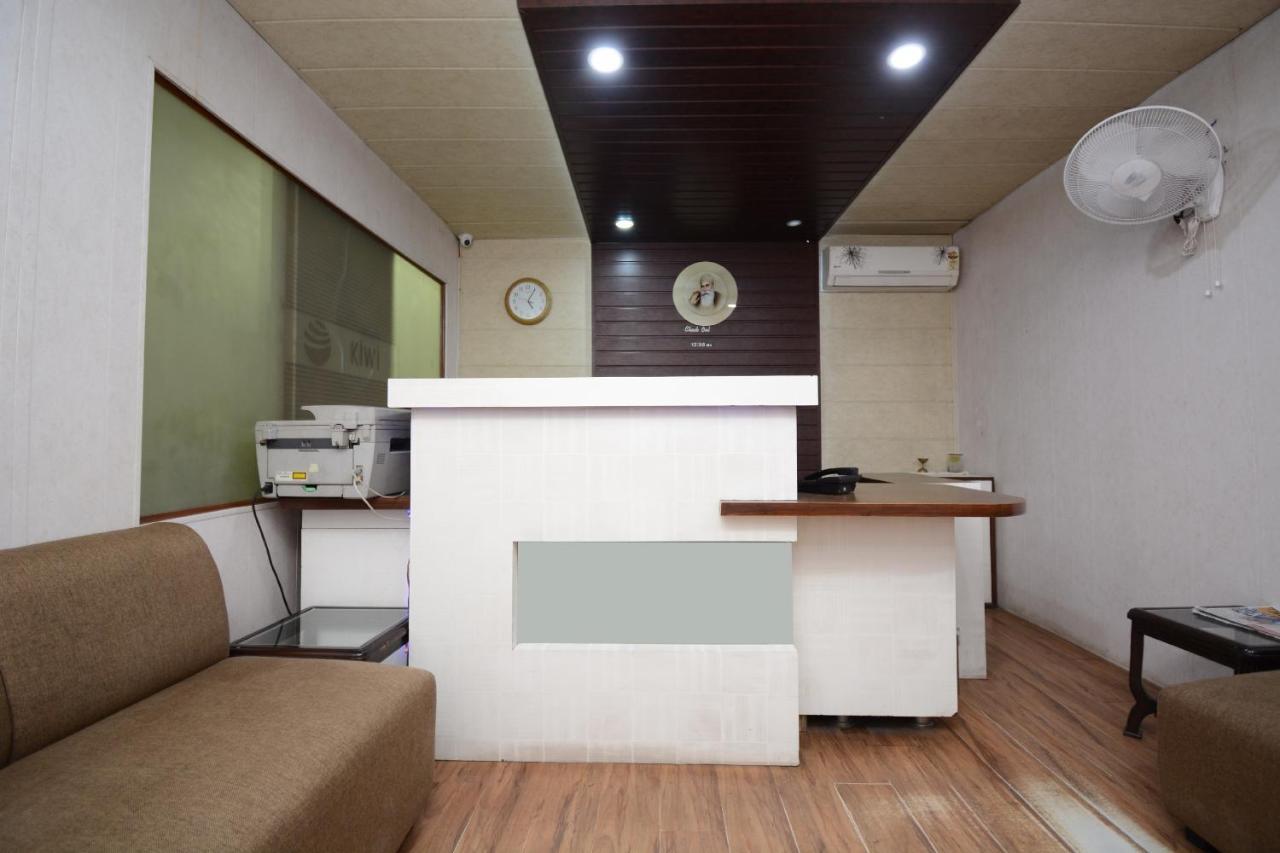 Oyo 5478 Skippers Inn Ludhiana Exteriör bild
